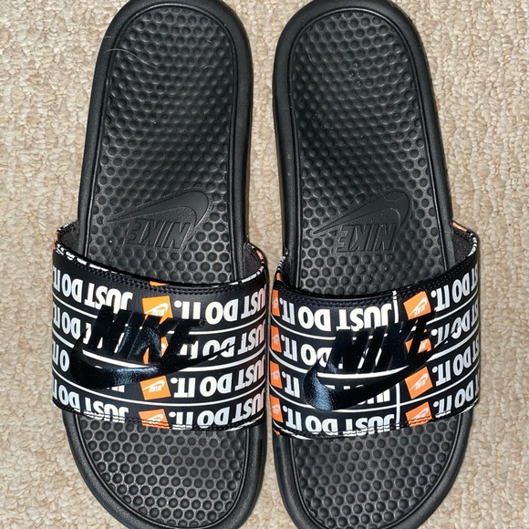 nike slides size 15